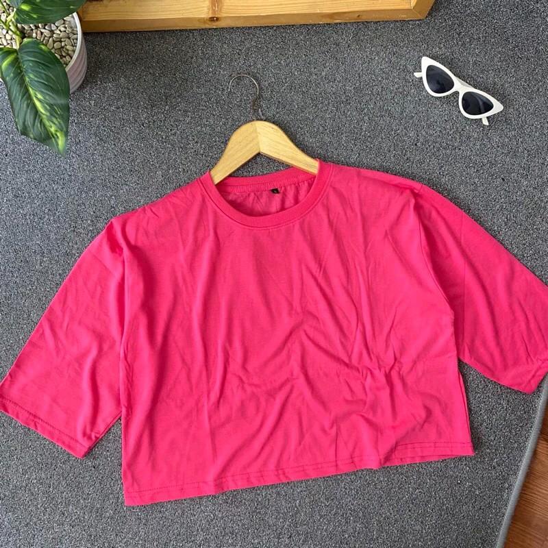 Kaos Crop Oversize dan Sport, Model Terbaru Atasan Wanita 6
