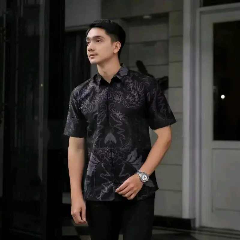Baju Batik Lengan Pendek Pria Terbaru | Hem  Batik  Dewasa Motif Elegan Cowok Casual 2