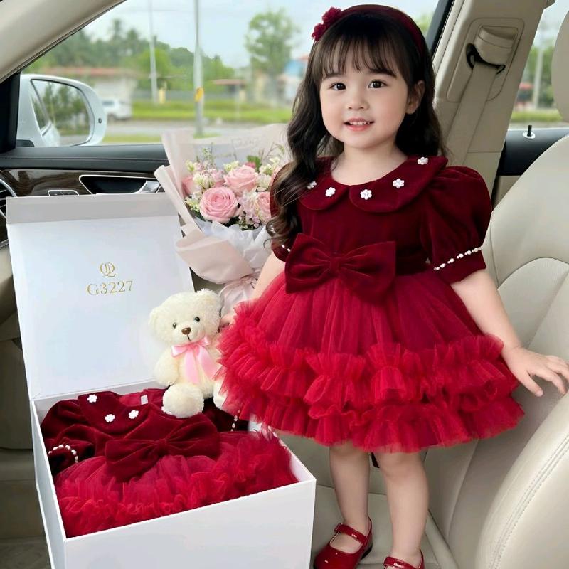 Váy Công Chúa Cao Cấp Tay Bồng Cổ Sen Nhung Đỏ Chân Lưới Kèm Cài 4-16 Kg,Váy Cho Bé Gái Đầy Tháng Sinh Nhật