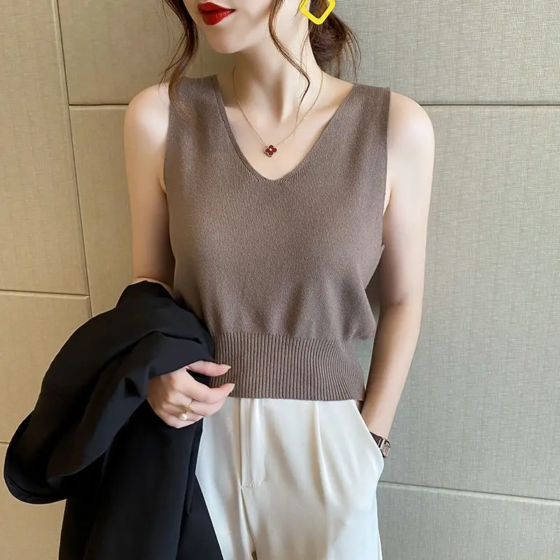 Trendy V-Neck Sleeveless Tee Perfect Knitted Vest for Women's Layering