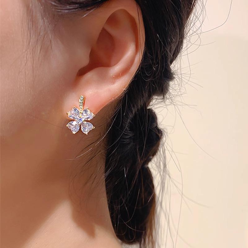 Khuyên Tai Cỏ 4 Lá Xinh - Hoa Tai TiTan Thanh Lịch - Bông Tai Đẹp Cho Nữ Trang Sức Roise Aceessories