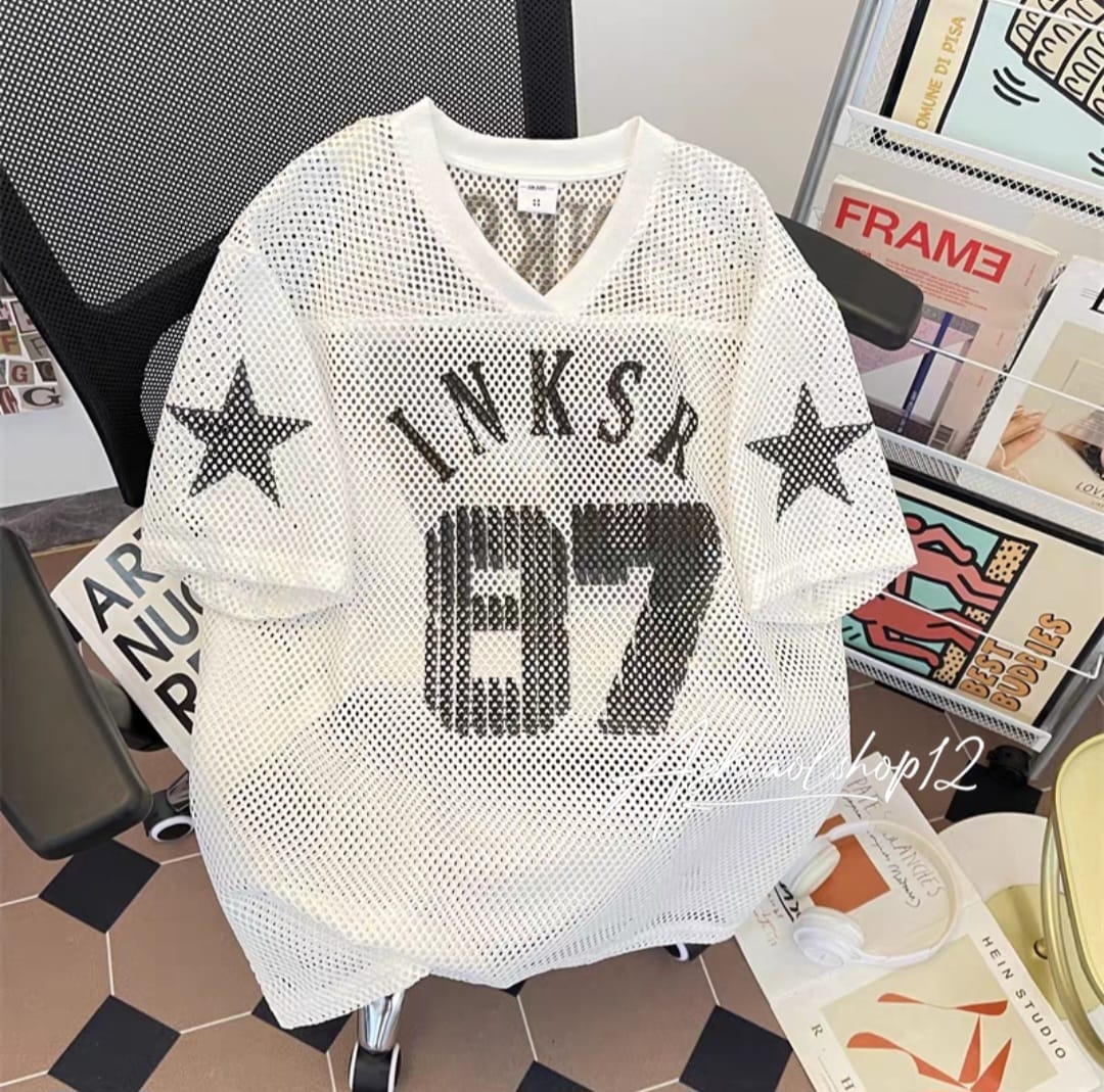 Kaos Jersey BLACK 68 Oversize Retro Boxy Shirt dengan Desain 026  keren  vintage jersey  vintage  persib  bandung jersey  batik jersey  running  kalcer jersey  alter  ego baju  nomor jersey  germany  2026