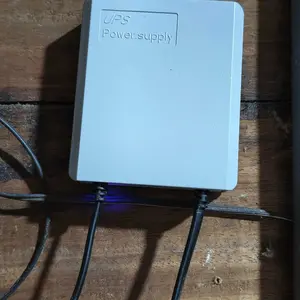 LUXARA UPS 12V 1.5A Mini UPS Baterai Cadangan - Anti Mati Listrik untuk WiFi Router Modem & Kamera CCTV Outdoor Tahan Air & Tahan Api, WiFi Tetap Nyala Saat Lampu Padam Darurat Rumah