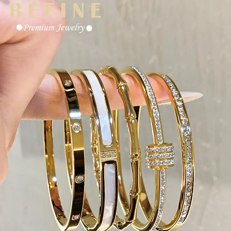 Full Sky Star Small Man Waist Titanium Steel Bracelet Women's Advanced Sensory Element Ring Bracelet Does Not Change Color and Does Not Drop Diamond Bracelet