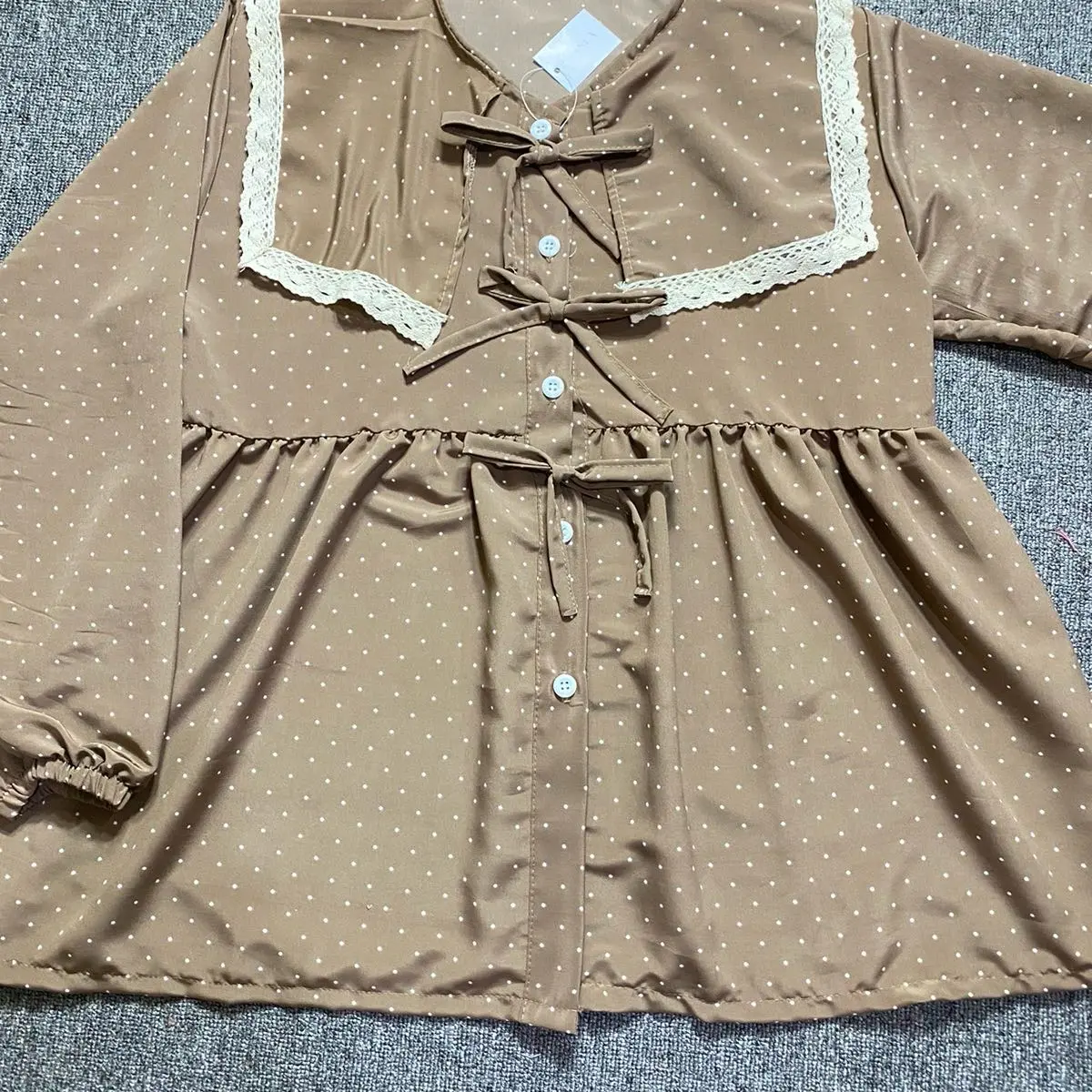 Rena Blouse Choco Polka Renda