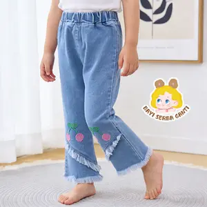 Bayi Serba Ganti Celana Jeans Anak Perempuan Gaya Korea Biru Muda dengan Renda Halus Model Longgar Nyaman untuk Usia 1-5 Tahun