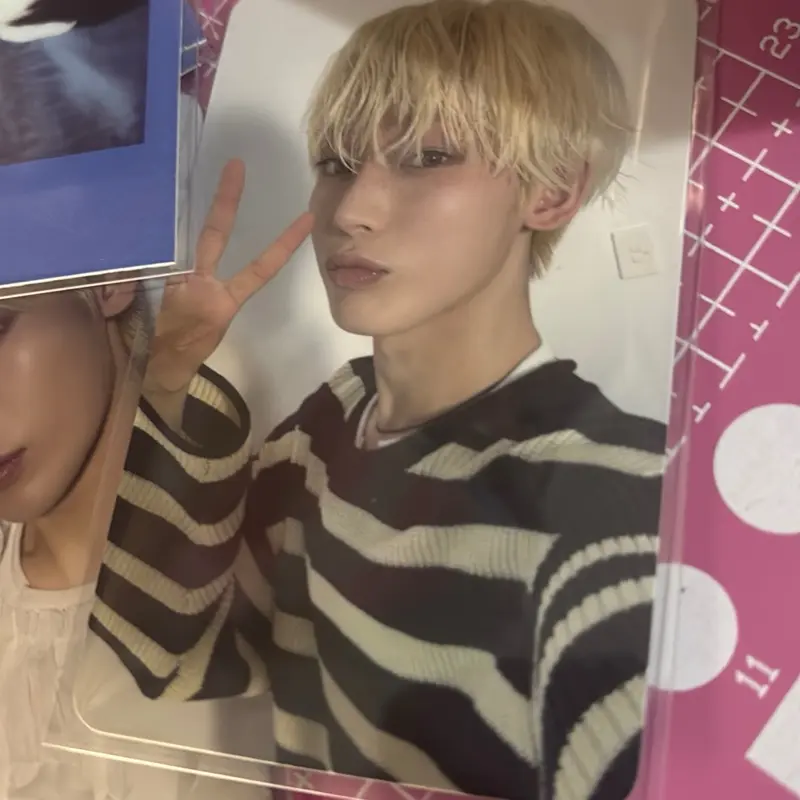 (READY STOCK ) PHOTOCARD OFFICIAL ENHYPEN DAYDREAM WEVERSE VERSION 3