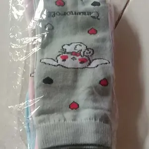 3 pasang kaos kaki jempol motif cinamorol kuromi melody anak perempuan 4-8thn Fashion