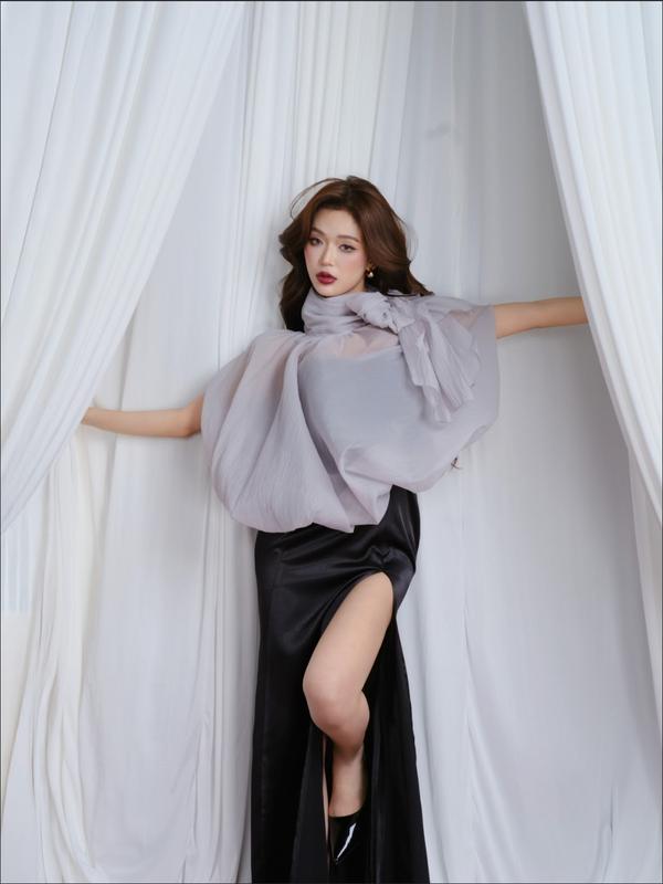 ENKA Đầm dài xẻ tà Michela Dress dáng ôm body xẻ tà kèm áo choàng tơ voan ánh tím sang chảnh đi tiệc tiểu thư trà chiều