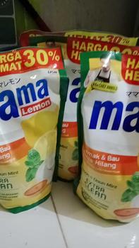 Product Review of Mama Lemon Sabun Cuci Piring Lemon & Daun Mint Refill 680ml x2 from E** 2** 1