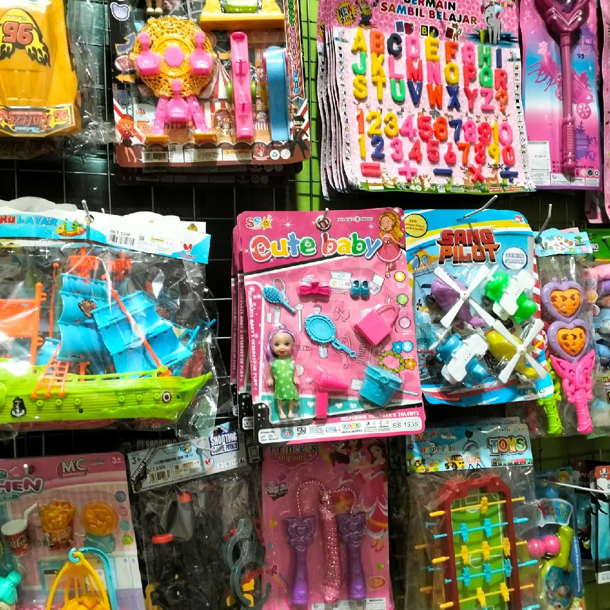 paket mainan 80ribu dapat 8 mainan Toys