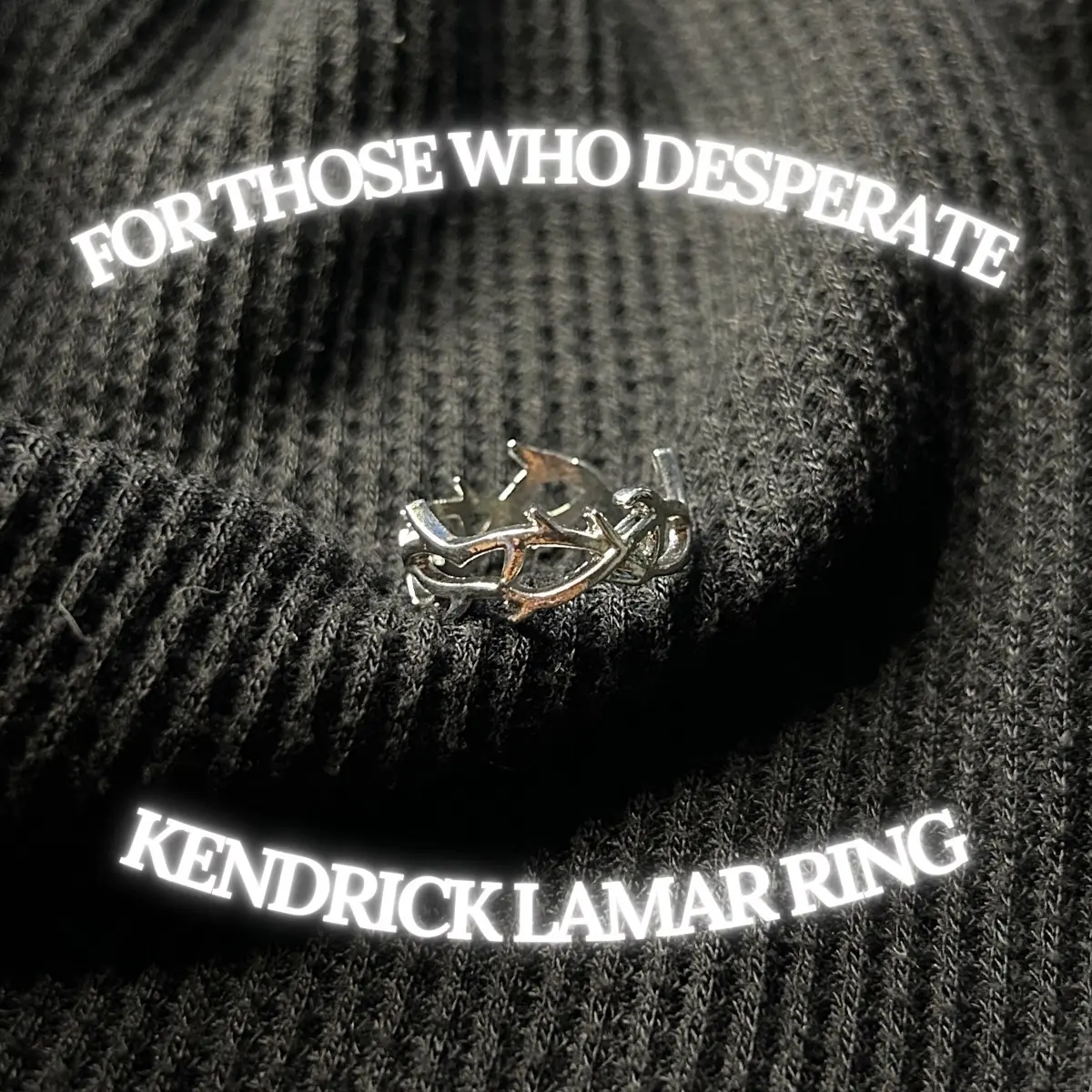 [FTWD] KENDRICK LAMAR RING KDOT RINGS CINCIN KENDRICK LAMAR RINGS THORN FOR THOSE WHO DESPERATE titanium