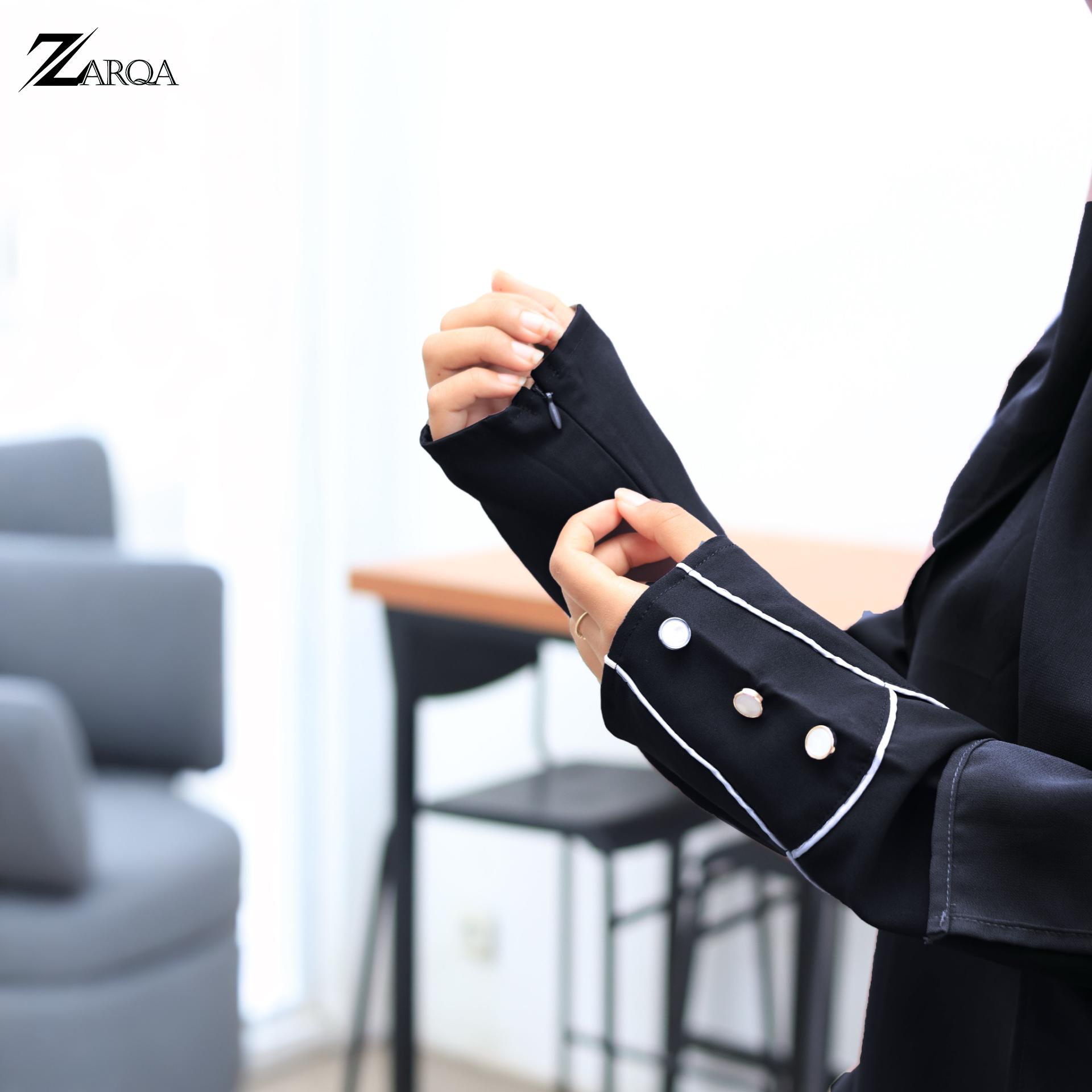 ZARQA - Lunara Gamis Syar'i Premium | Bahan Sabrina Anti-UV Elegan Detail Kancing Mewah Cocok untuk Pengajian Kuliah Kerja dan Acara Formal Tampil Anggun dan Elegan