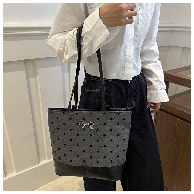 Polka dot print bow shoulder bag fashion trend large capacity casual bag underarm tote bag para sa mga kababaihan Polka dot print bow shoulder bag fashion trend large capacity casual bag underarm tote bag para sa mga kababaihan