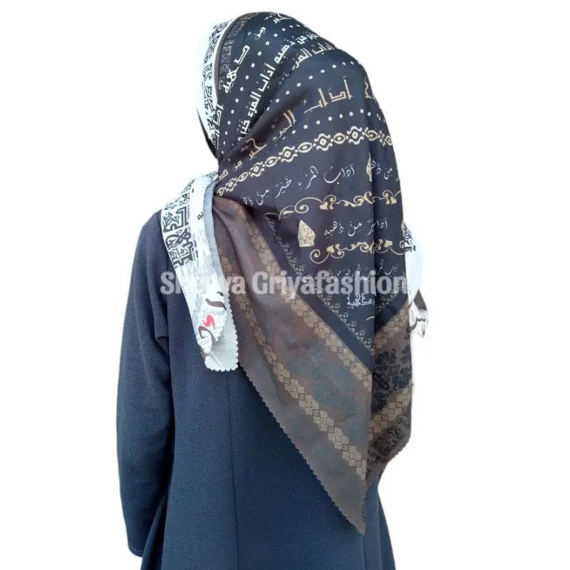 Kerudung Segiempat Motif Tulisan Arab Pegon Santri Variasi Warna Kombinasi Coklat Adabul Mar'i Kerudung Santriwati Motif Tulisan Arab Ukuran Standar Muslimah Square