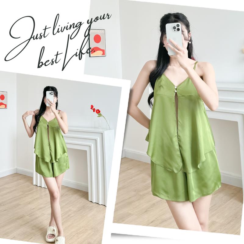 Product Introduction of Set Bộ Đồ Ngủ Thiết Kế Mặc Nhà Áo Croptop Hai Dây Xẻ Hai Tà Quần Ngắn Lụa Latin Mềm Mịn Gợi Cảm FLURITY - MIA BNSERE239 9