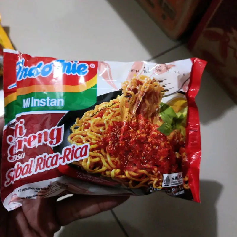 Mi goreng cabe ijo Mie Instan 10 pcs 2