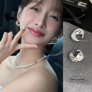 EAR PART NER-イレギュラーメタルイヤリングは、ニッチで高級感があり、冷たくエレガントなスタイルで、女性にとって新しいベストセラーです。  イヤリングとイヤリング（eh-31 10）