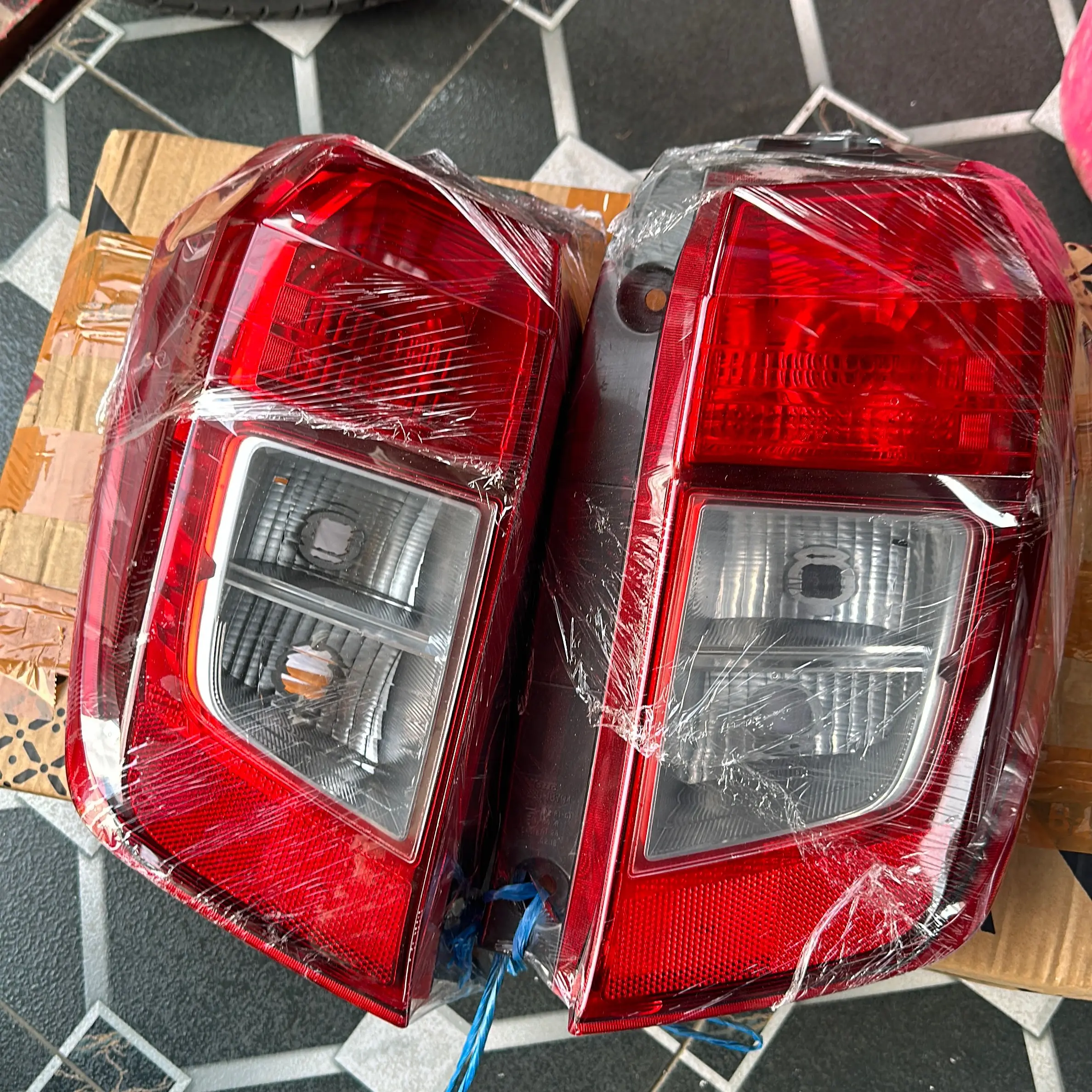 STOPLAMP CALYA/SIGRA READY KANAN DANKIRI (harga satu pcs)