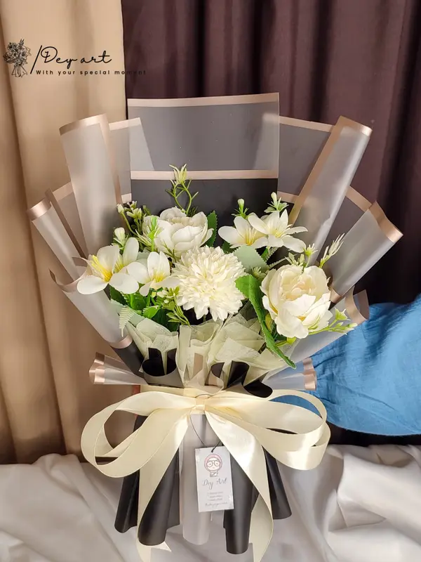 DEYART Buket Bunga Artificial Mix 2 Wisuda Cewek Cowok 3