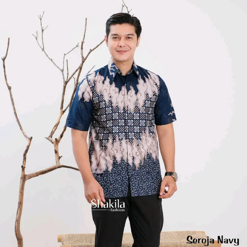 Kemeja Batik Pria Lengan Pendek Motif Terbaru 2024 Baju Batik Pria Dewasa Batik Kerja Pakaian Pria Lengan Pendek Batik Big Size M L XL XXL Batik Laki-Laki V-Neck Hitam Bunga Setrip Slim-fitting Putih Crew Neck Santai Katun Batik Pekalongan Baju Distro 3