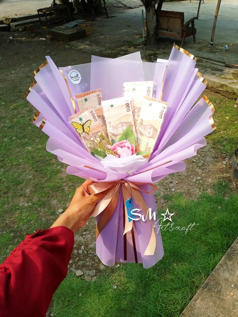 Product Introduction of READYSTOCK kerangka buket uang kosongan 5 Lembar isi sendiri Hadiah 1