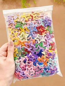 Juego de 50 pinzas para el cabello con forma de estrella, color plateado, metal, diseño antideslizante, aptas para cabello grueso y fino, uso femenino, juego de 3.1 cm