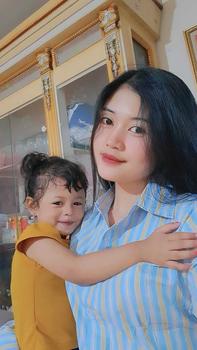 Product Review of Wispie Girl Boss Fitted Shirt | Kemeja kerja wanita fit garis stripe karet Lembut pink hijau biru from R**🩶 2