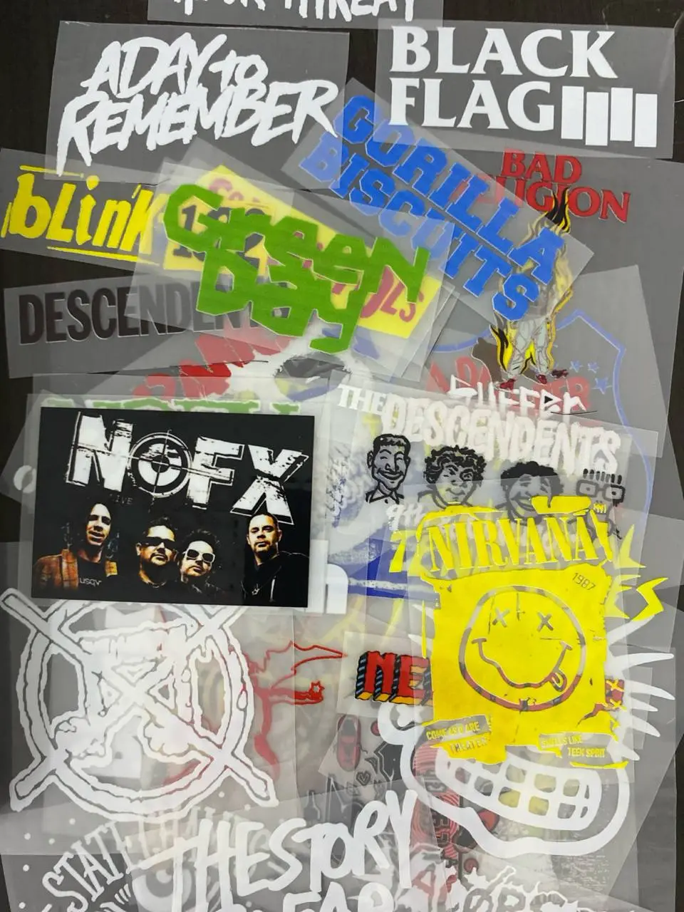 stiker sablon DTF versi band interlokal - sablon setrika awet tahan lama dan anti pecah