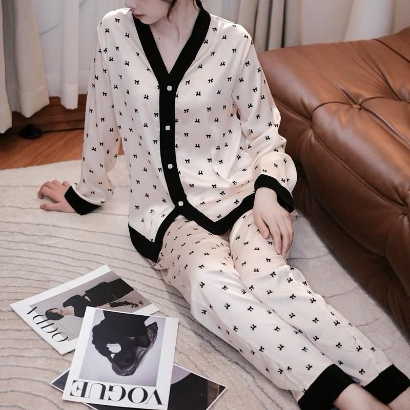  Pijama Nữ cổ chữ Y dài tay lụa Satin LAC CY01 - Màu Loang  38-67kg  đồ macnha Women 
