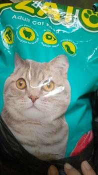 Product Review of Makanan Kering Kucing Dry Cat Food LEZATO 1 KG Kemasan Freshpack from d**p 0