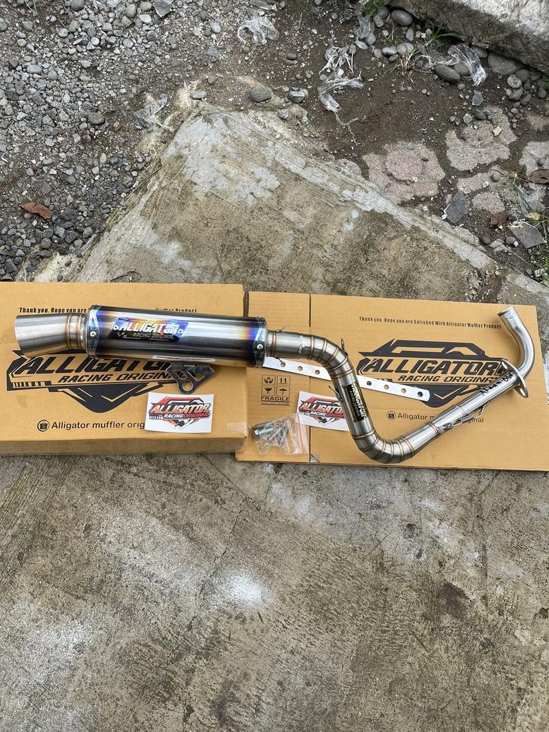 Product Introduction of Knalpot Samlong Original Alligator Halfblue New Emblem [ inlet 38 mm ] free triplat Nmax Aerox Beat Mio Scoopy Vario Pcx lexy Xride fino Fazio Freego dll Bracket Laser Motor Motorcycle 6