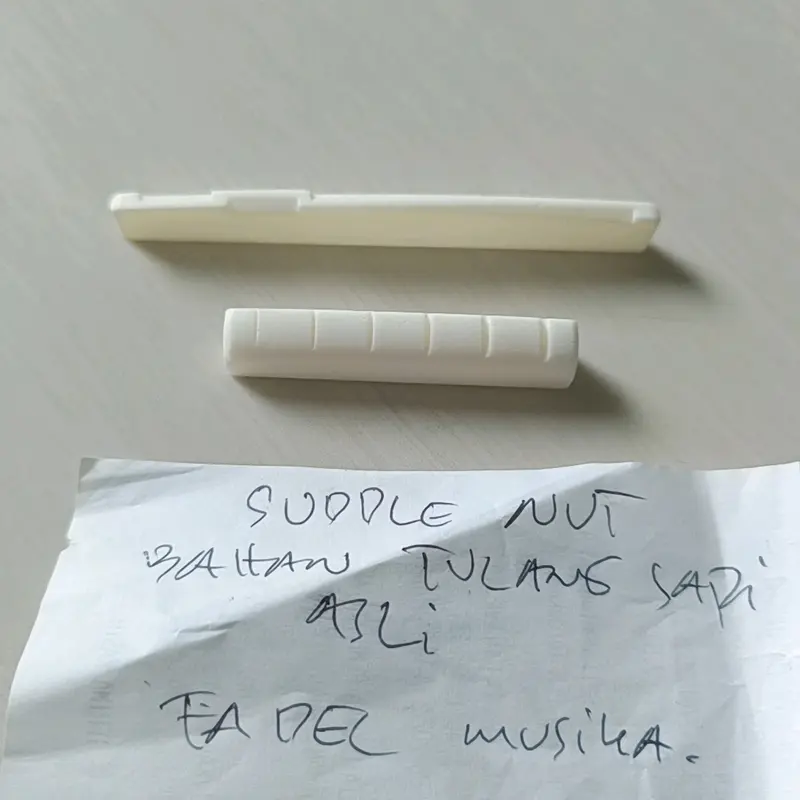 Suddle dan nut gitar akustik string bahan tulang sapi original satu set bukan Plastik 1