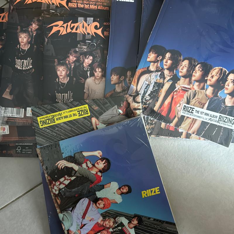 RIIZE RIIZING PHOTOBOOK ALBUMS WITH PHOTOCARDS - TikTok Shop Singapore
