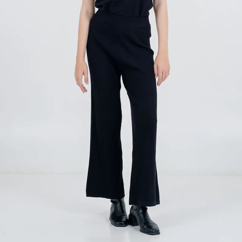 This Is April Celana Panjang Loose Kulot Wanita Kekinian Pleats Flowy Nayla Pants Black 0