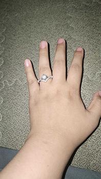 Product Review of OS2-R29 Cincin Wanita Permata Shiny Jewelry Garansi 1 Tahun Free Box COD Perhiasan Aksesoris Gift Anniversary Pacar Pasangan Cewek Cewe Kado Istri Ulang tahun Anti Karat Luntur High Quality Grade VVS1 5A Original Store R29 from u**8 0