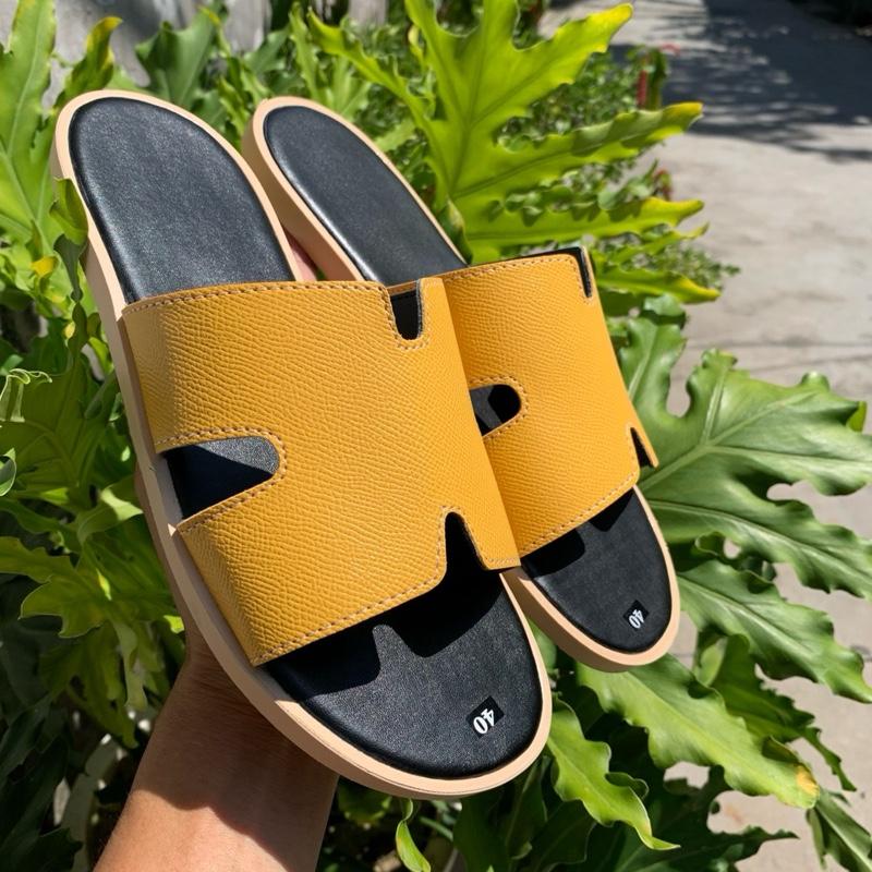 Dép Quai Da màu Vàng Đậm Nam Nữ Đế Cao Su Giả Gỗ - Cứng Chữ Hát 20245 Mùa đông Ngoài trời Mùa Hè đủ kích cỡ từ 38 đến 43