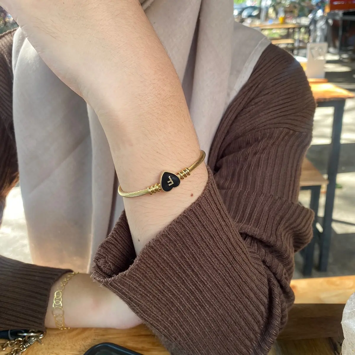 ￼Gelang Bangle  Adjust Huruf Simpel Titanium Anti Karat