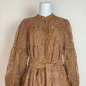 Dress Kancing Seribu dengan Desain Elegan dan Tali Pita