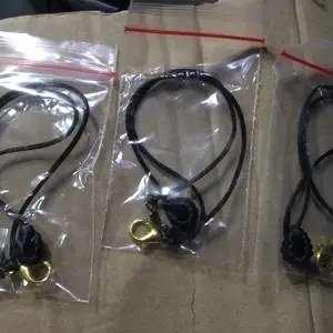 Tali Kaki Burung Warna Satin Berkualitas Nyaman dengan Kili-Kili Putar untuk Burung Pemikat dan Jinak