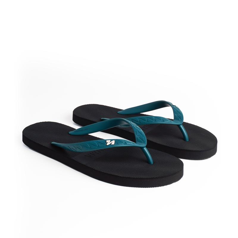 Zuma Men Classic 31 Black Turquoise, Sandal Jepit Pria Karet Polos, Hitam Pirus 2