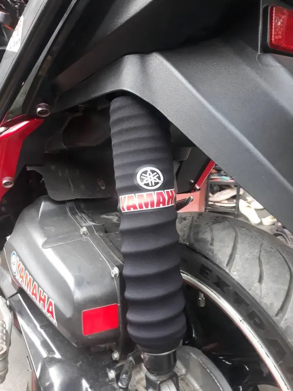 Sarung Shockbreaker Belakang Slim Fit Cover Shock Pelindung Shock belakang sepeda Motor Universal 6