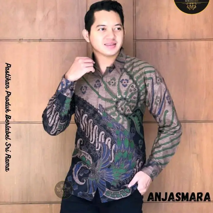 BATIK SOLO BATIK KEMEJA LENGAN PANJANG BAHAN KATUN LAPIS PURING PRIA 3