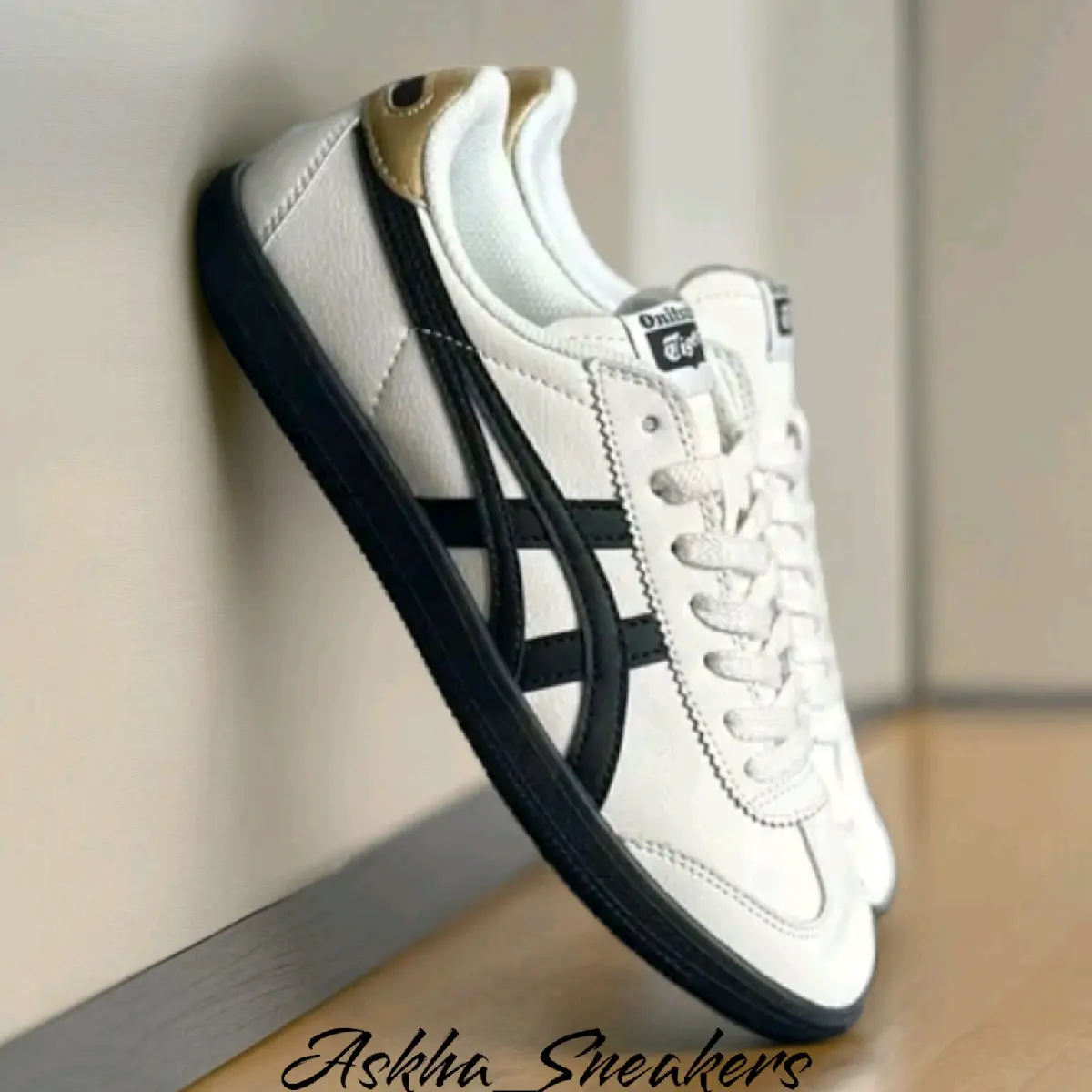 Sepatu Casual pria 0nits tokuten limited edisi Terbaru Made In Jpn