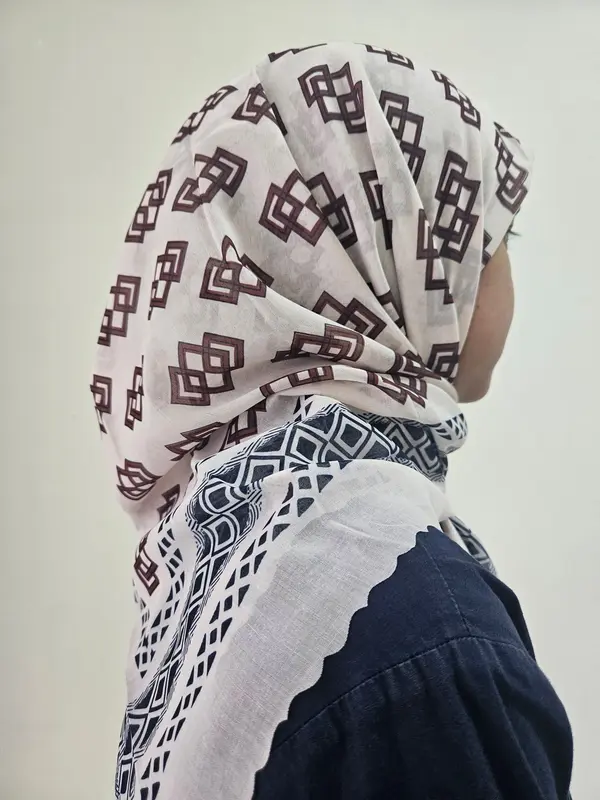 [PAKET BUNDLE] [BELI 3 LEBIH HEMAT] Luminous Beauty Veils - Hijab Segi Empat Shawlpublika/Hijab Segi Empat Motif Shawlpublika/Hijab Segi Empat Motif Bahan Voal Kualitas Premium (Motif U dan T) 8