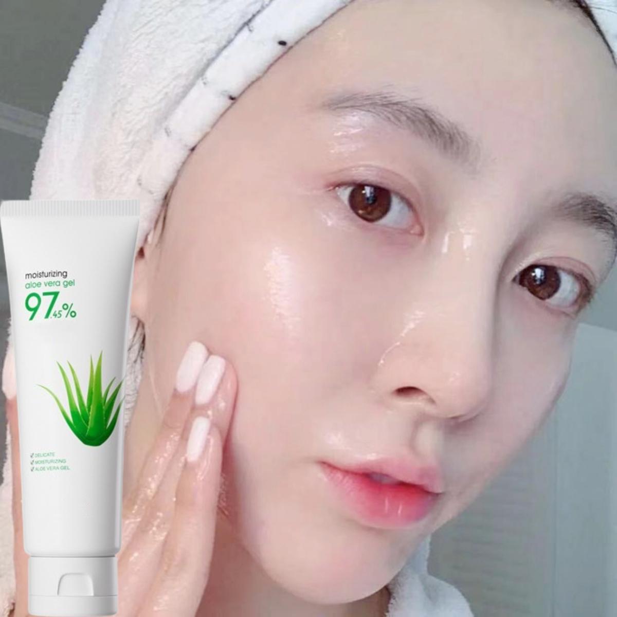 Aloe vera gel Melembapkan dan menghidrasi kulit Memperbaiki kulit berjerawat serum