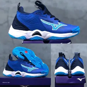 sepatu volly pria terbaru terlaris ternyaman di pake buat para pria yang suka joging lari