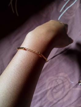 Product Review of THIQLA - Gelang Serut Wanita FASL - Gelang Kecil Tipis Mirip Gelang Emas Model 2025 - Gelang Aurel Mirip Gelang Titanium Wanita Anti Karat from Z**🔥 3