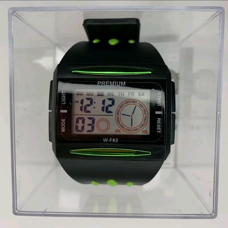 100 % Original Jam Tangan Lasika Bentuk / Body Kotak Anti Air watchh { dapat box , baterai cadangan + gelang } 5