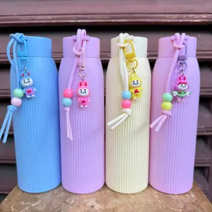 New Tumbler Jepang/Botol Minum Macaroon Kaca 500mL Bonus Gantungan Boneka Labubu Botol Minum Cantik Viral Lucu Terbaru Tumbler Aesthetic